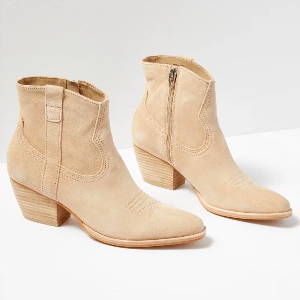 Dolce Vita Women's sz 7 Dunesuede Silma Bootie NEW IN BOX